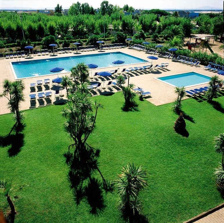 African Beach Hotel-Residence Manfredonia Bagian luar foto