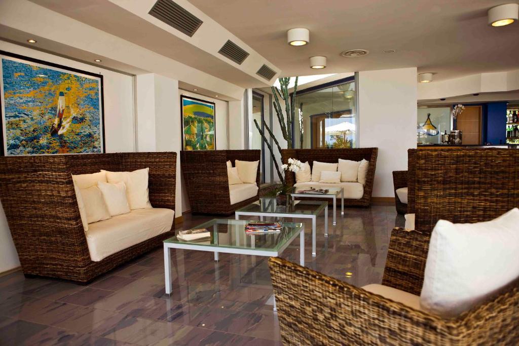 African Beach Hotel-Residence Manfredonia Bagian luar foto
