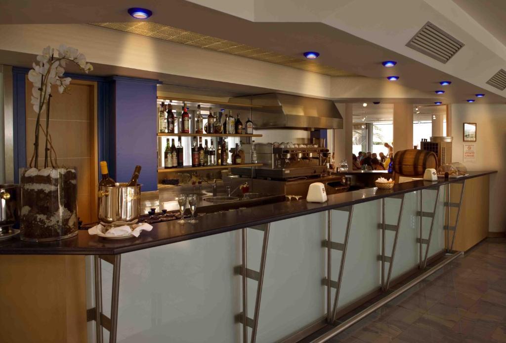 African Beach Hotel-Residence Manfredonia Bagian luar foto