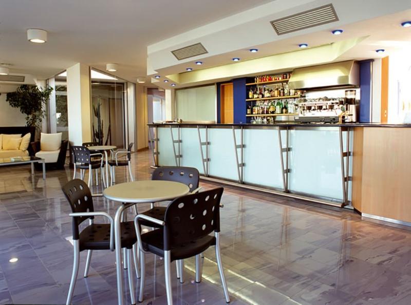 African Beach Hotel-Residence Manfredonia Bagian luar foto