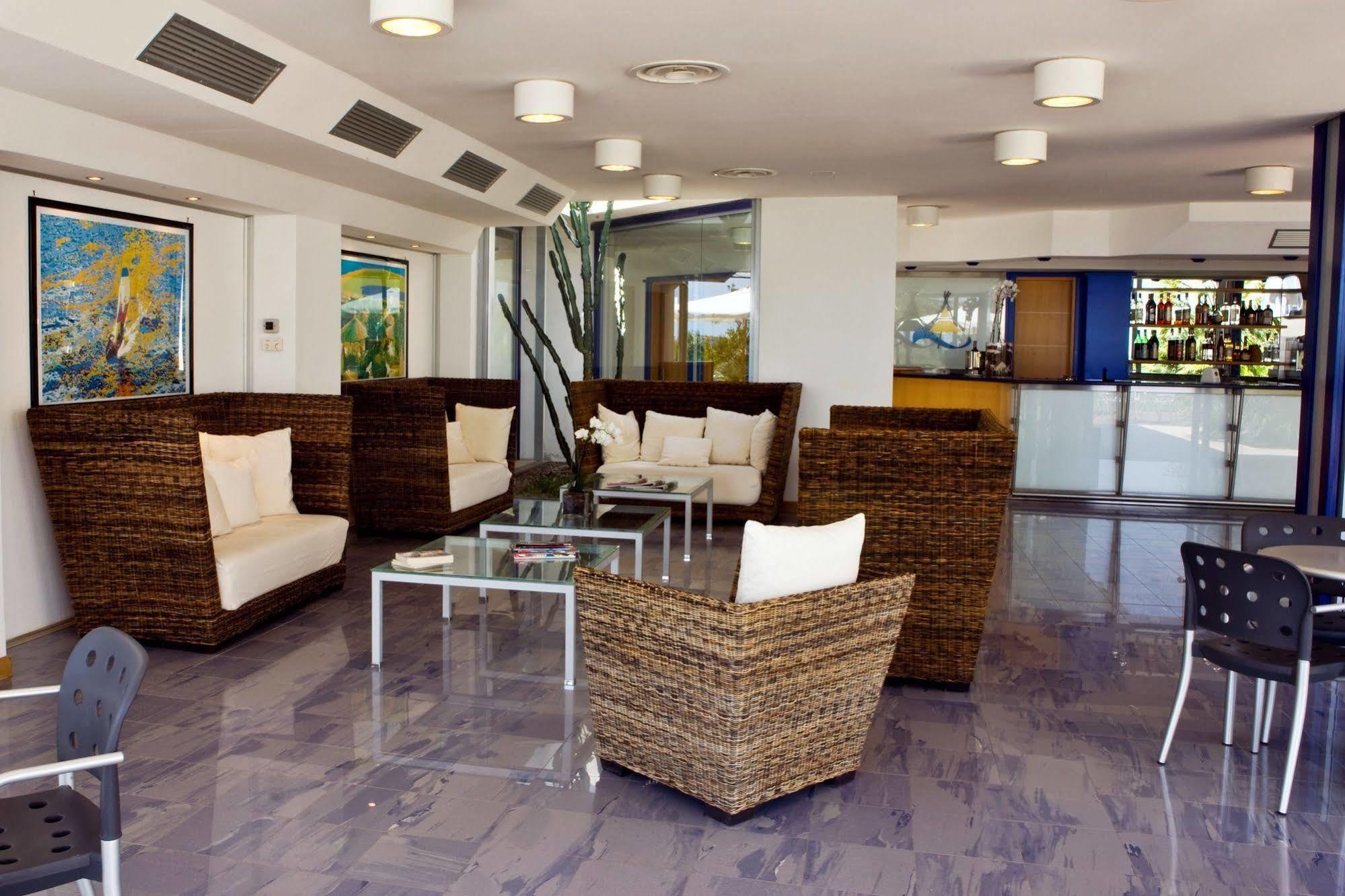 African Beach Hotel-Residence Manfredonia Bagian luar foto