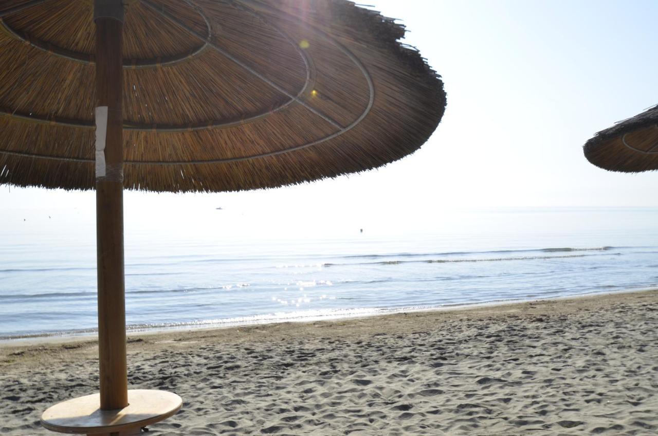 African Beach Hotel-Residence Manfredonia Bagian luar foto